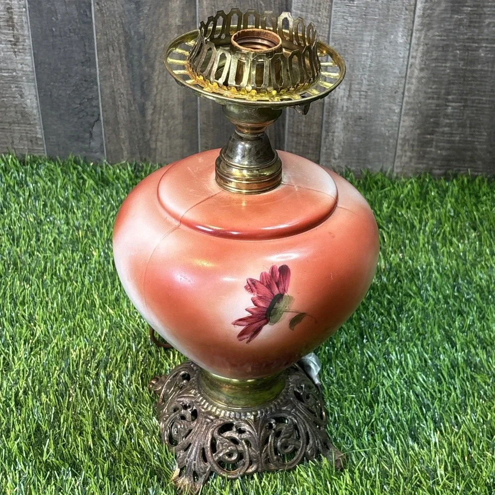 Vintage Floral Glass Electric Table Lamp –‎ Works, Cord Needs Repair